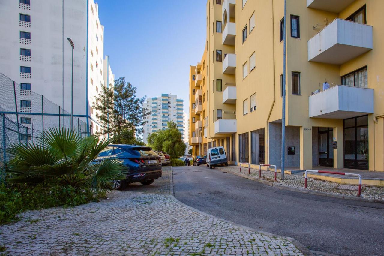 Ocean Breeze 1 Bdr Flat In Portimao By Lovelystay Exteriör bild